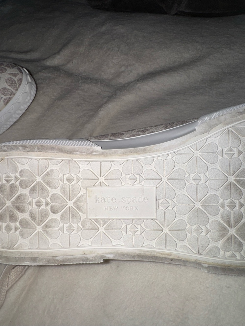 The Kate Spade Vale Spade Flower Coated Canvas Sneakers SZ 8.5B - Picture 10 of 14